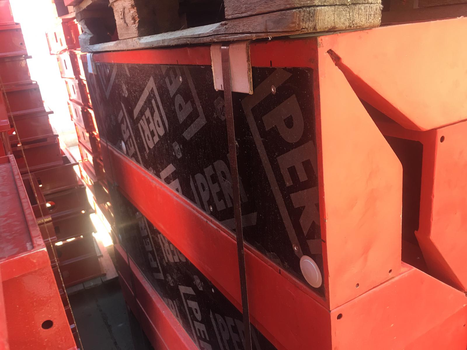 Peri Trio rénové avec un nouveau revêtement de coffrage - Image 12