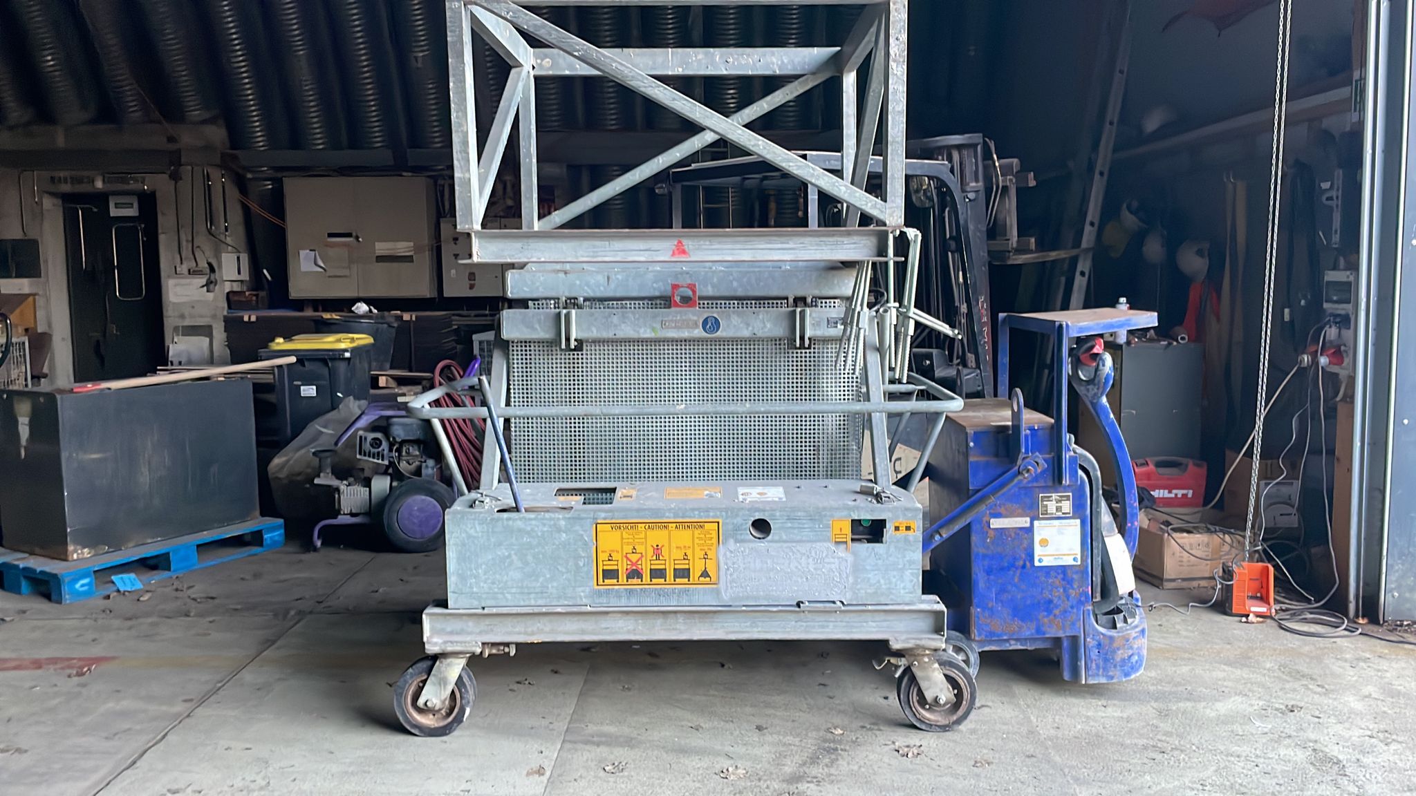 Doka Tischkopf 30 + 20 + Umsetzwagen DF + el. Antrieb – Bild 8