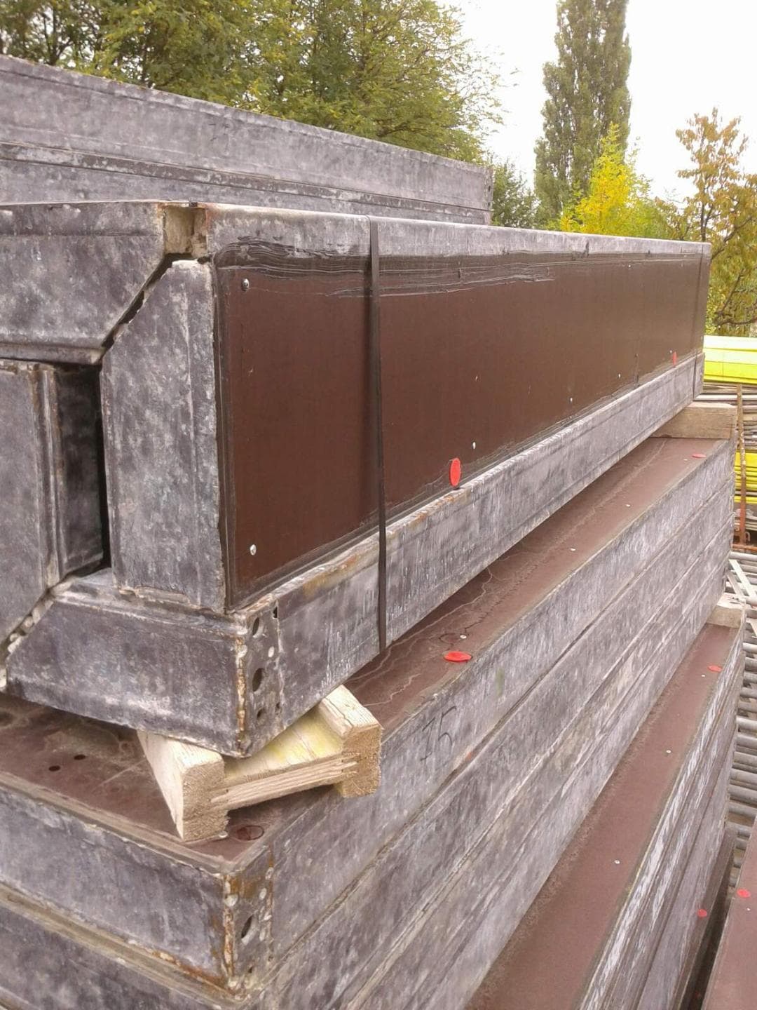 Hünnebeck Manto avec une nouvelle peau de coque en bois