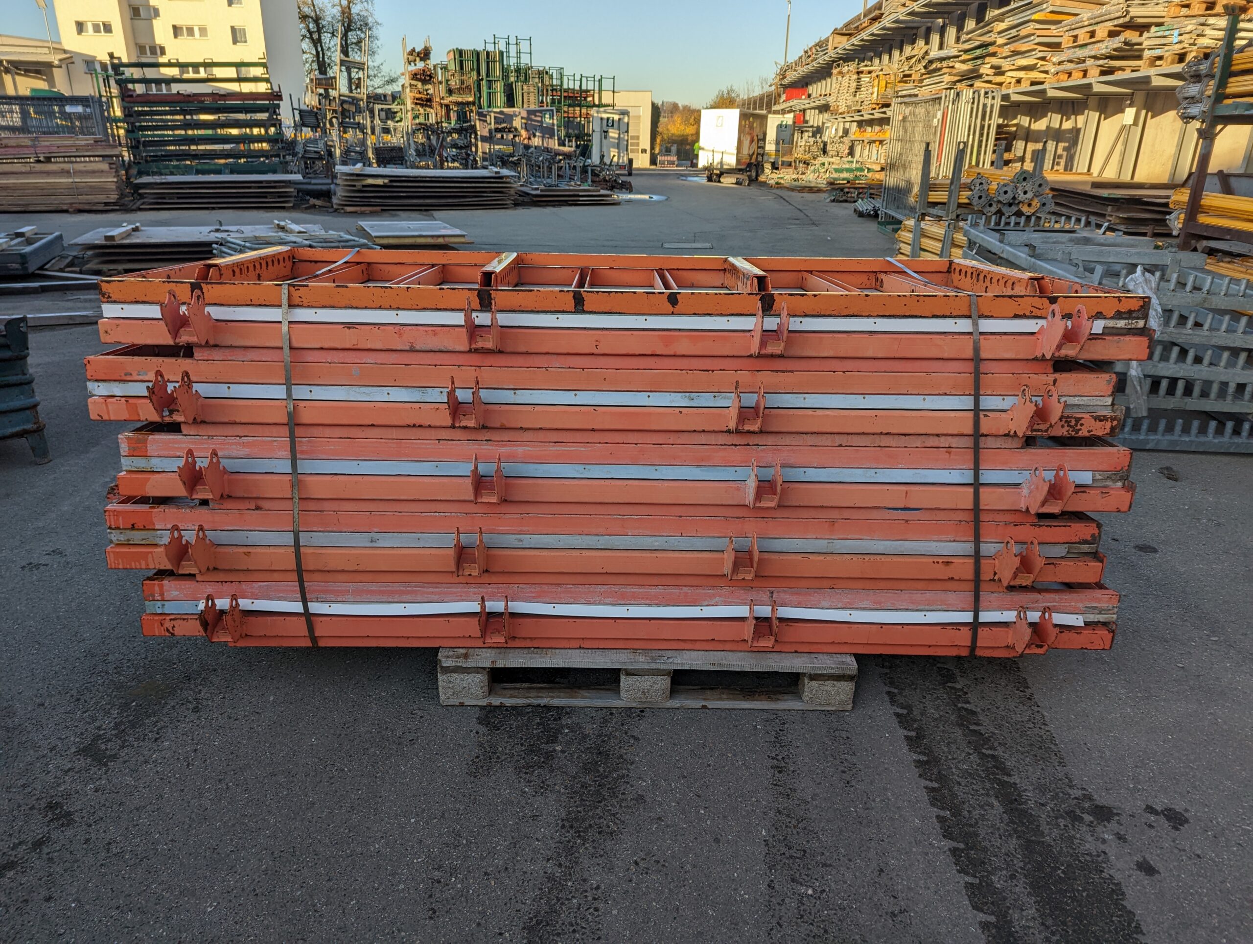 Peri Quattro Säulenschalung – Bild 2