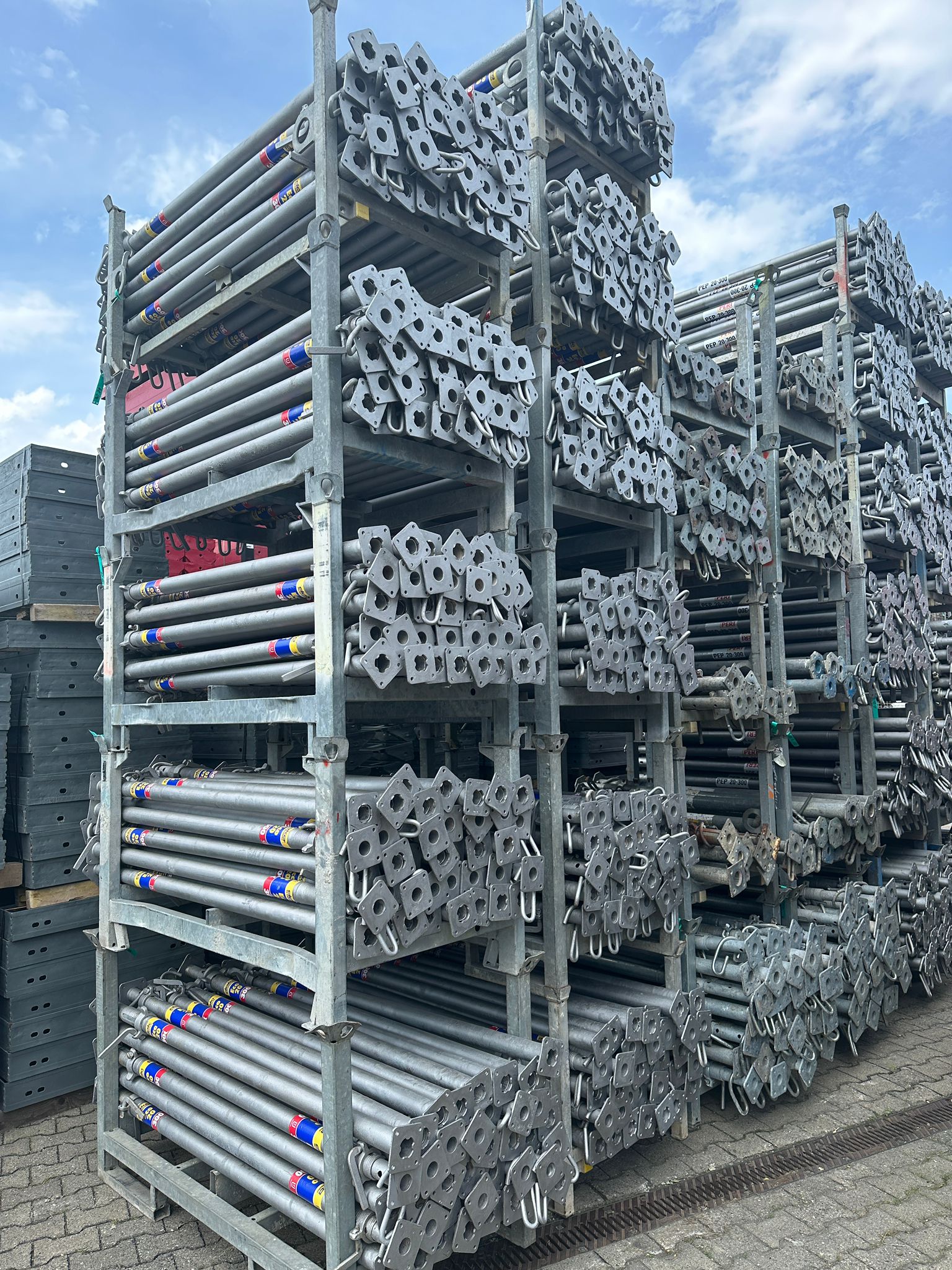 Puntales de techo Doka Eco 20-300