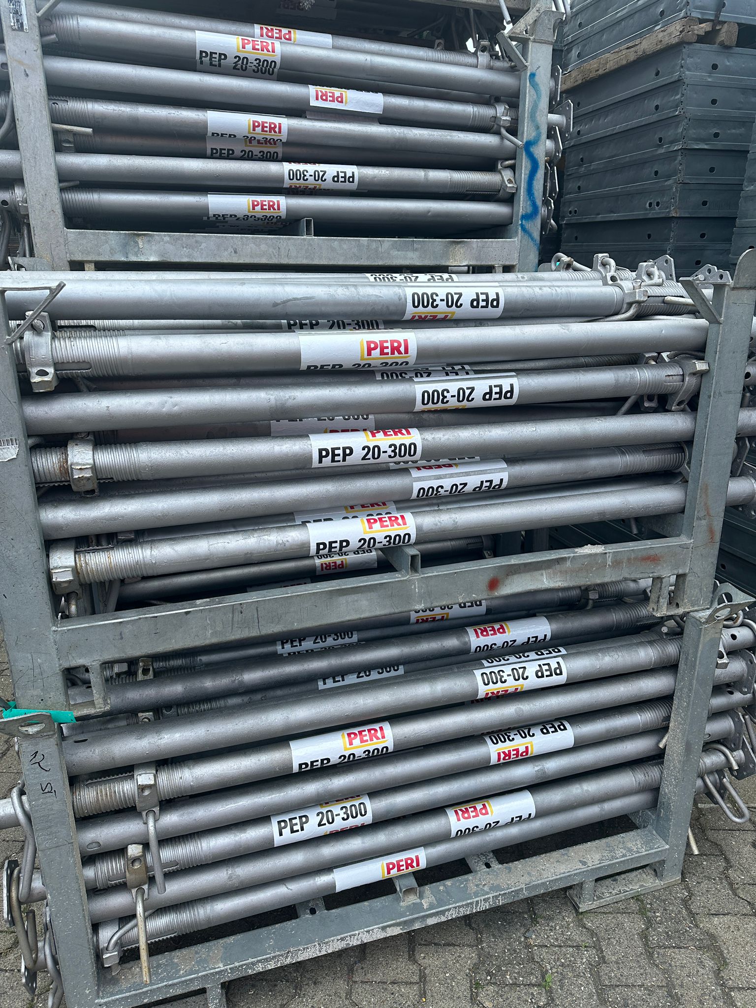 Peri PEP 20-300 ceiling props - Image 3