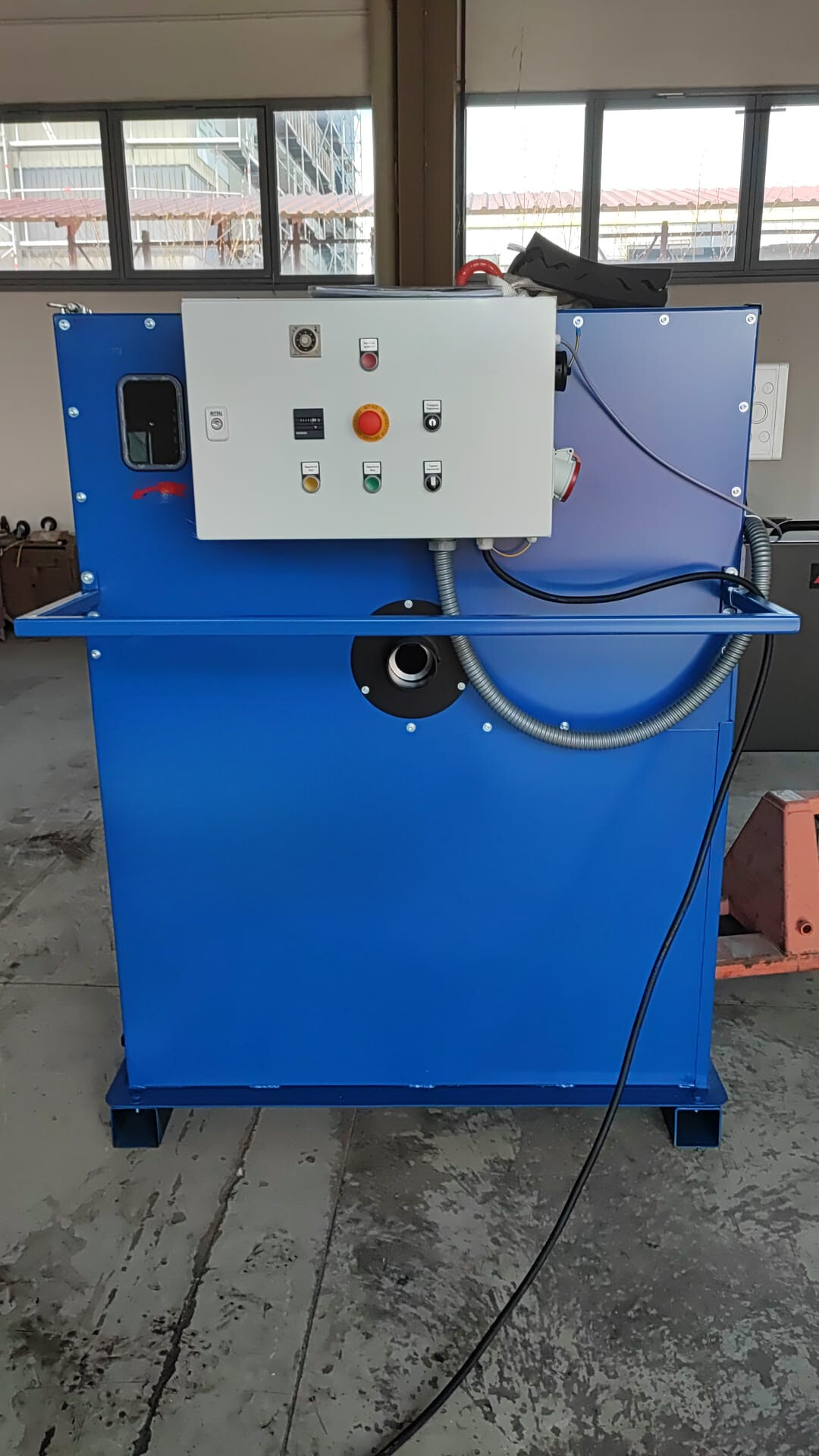 Cleaning system for formwork accessories - Image 4