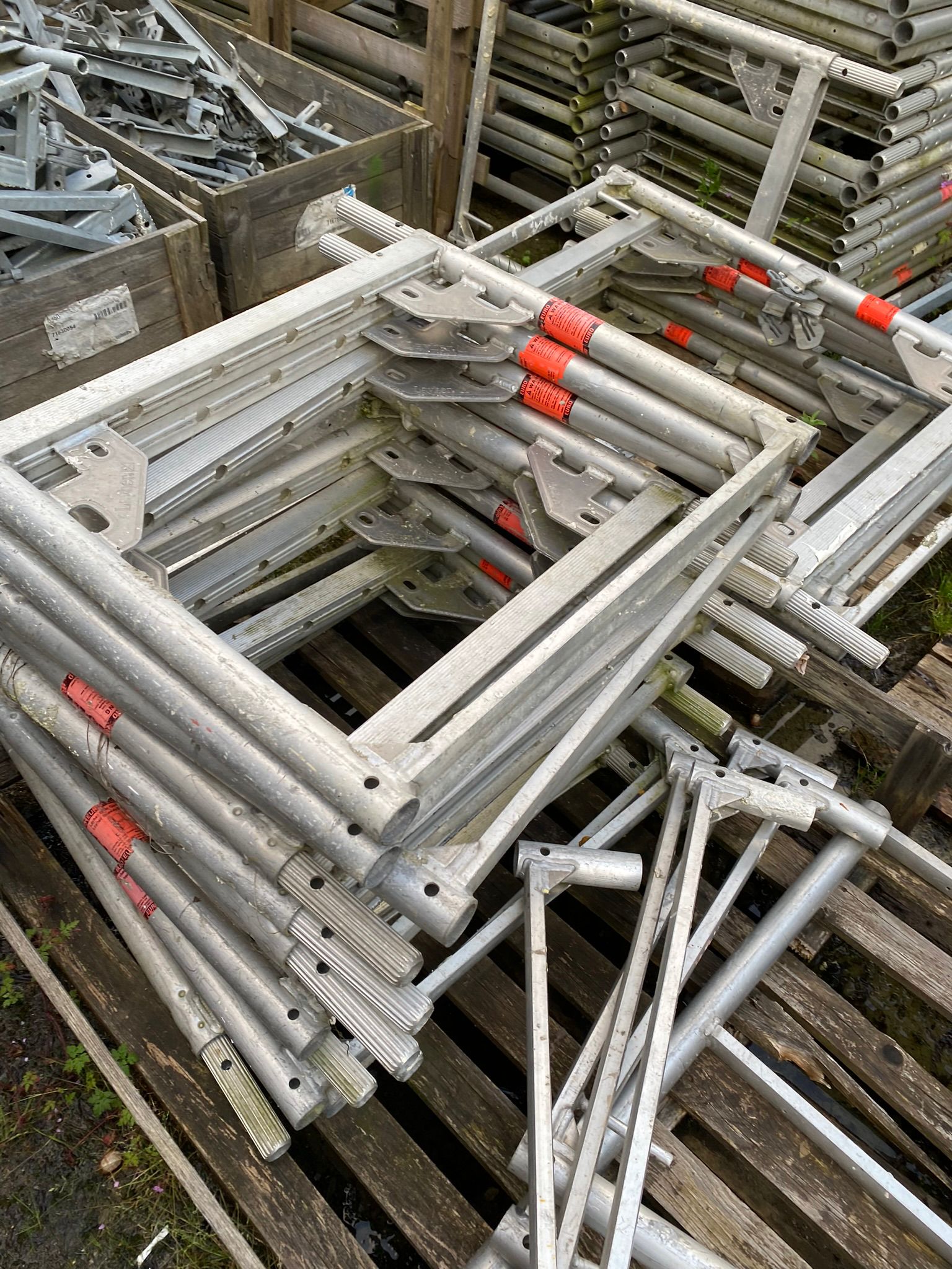 Layher Aluminium Gerüstmaterial – Bild 11