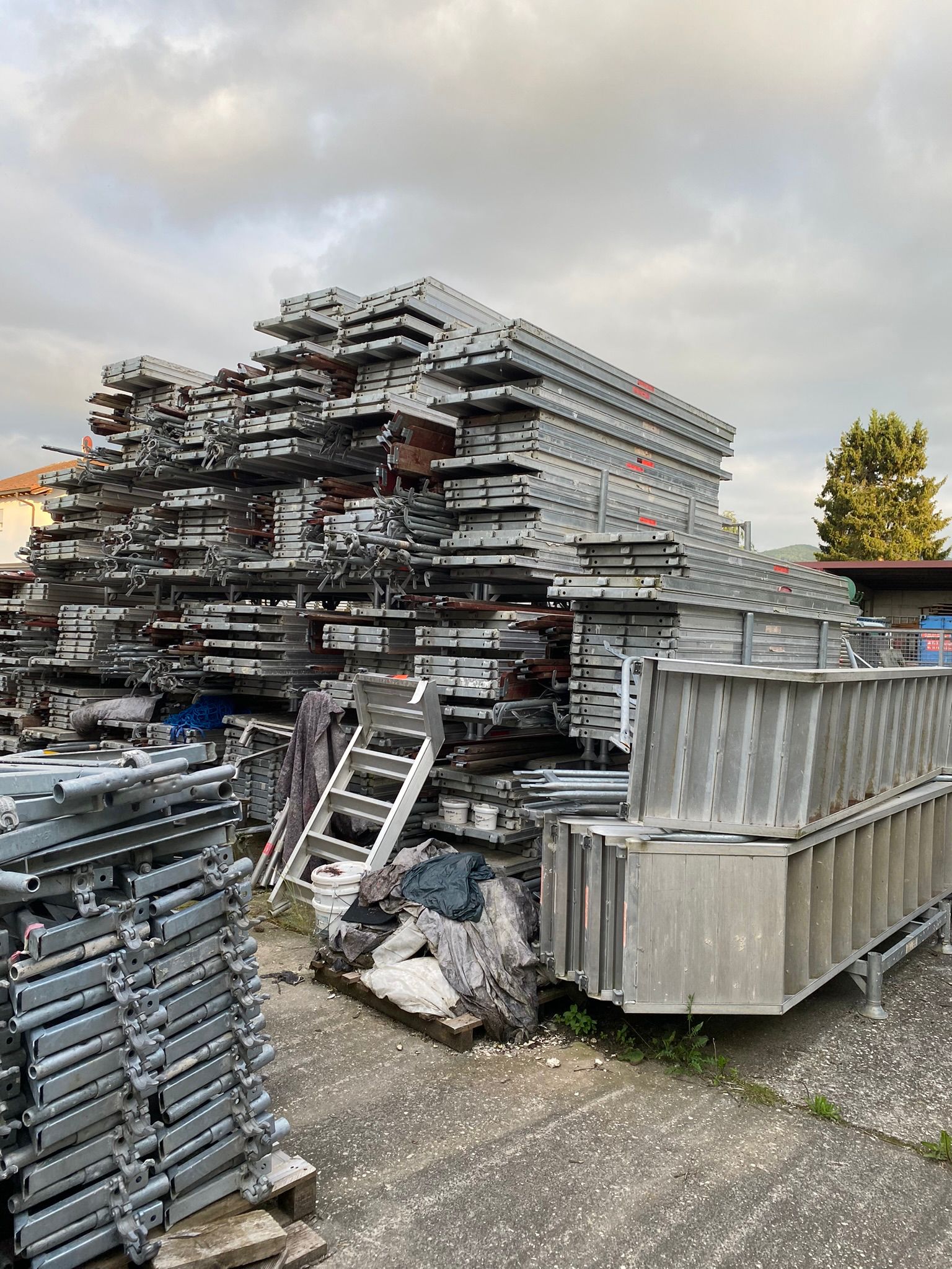 Layher Aluminium Gerüstmaterial – Bild 12