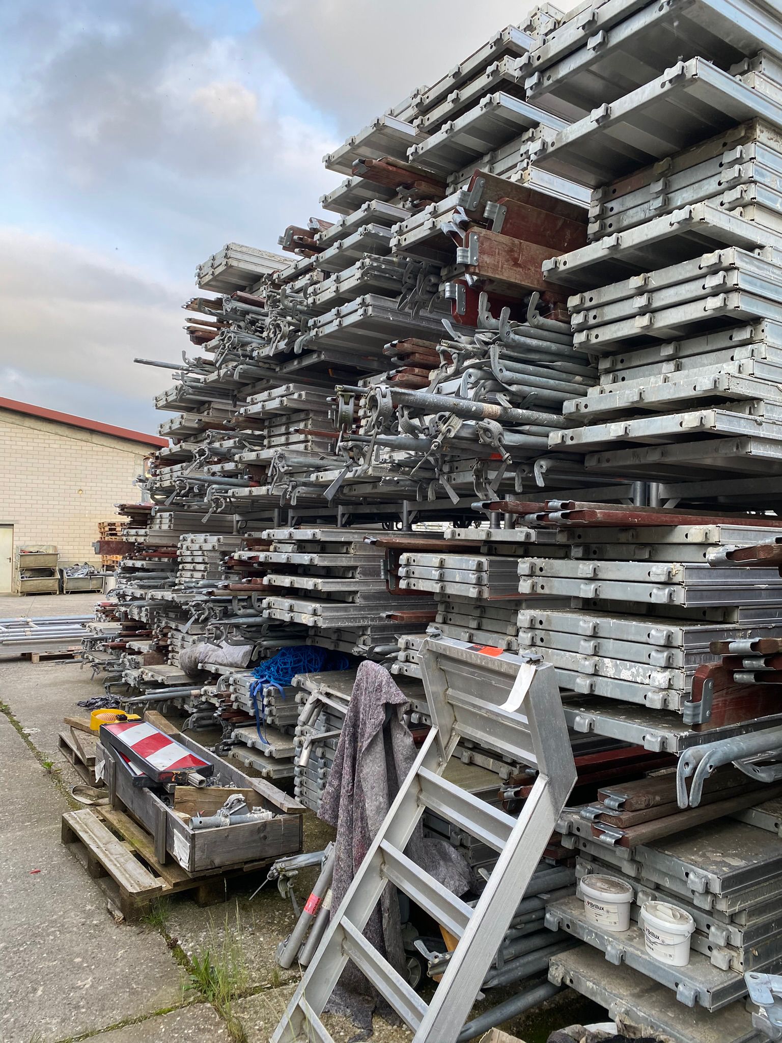 Layher Aluminium Gerüstmaterial – Bild 4