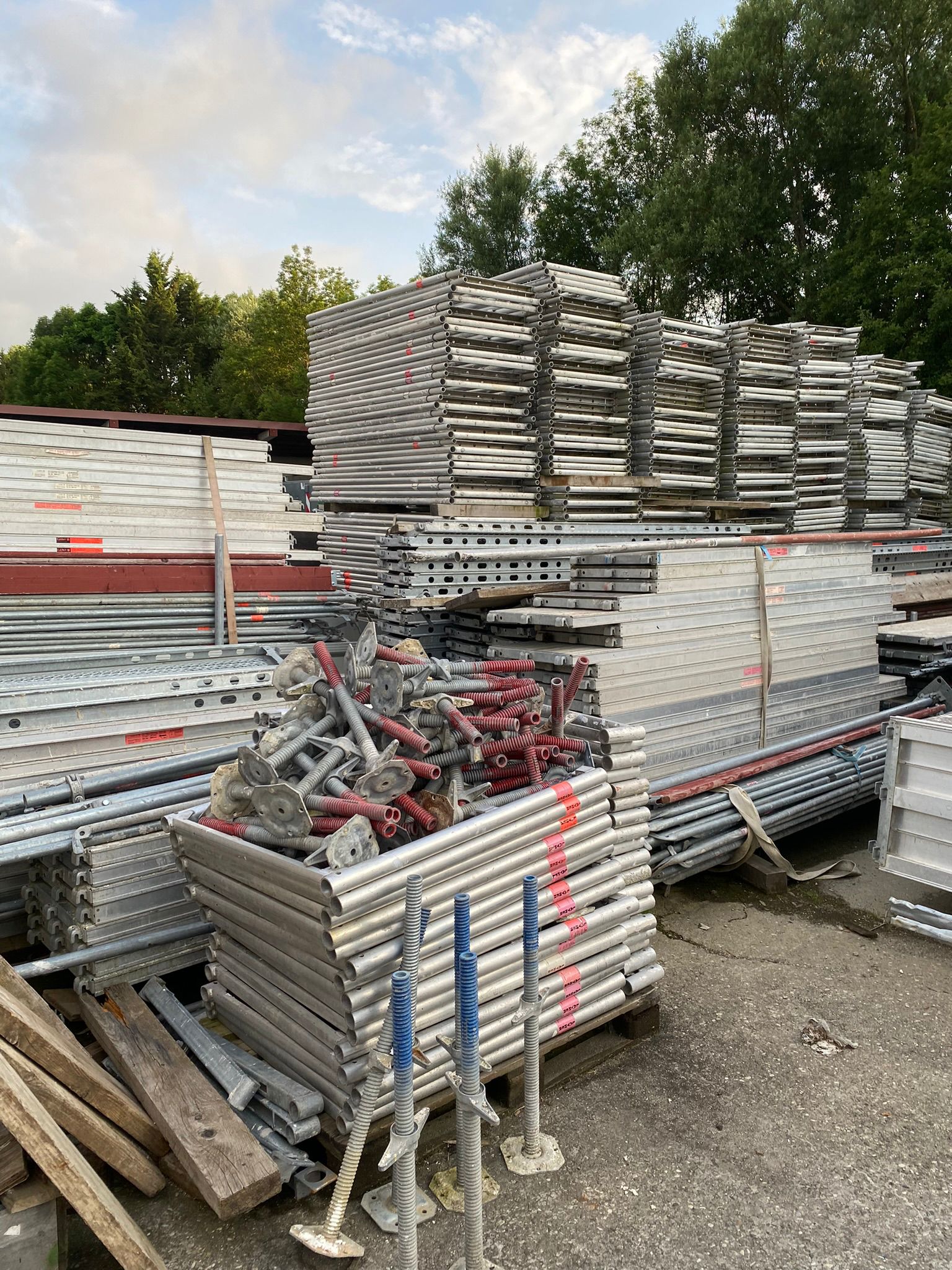 Layher Aluminium Gerüstmaterial – Bild 6