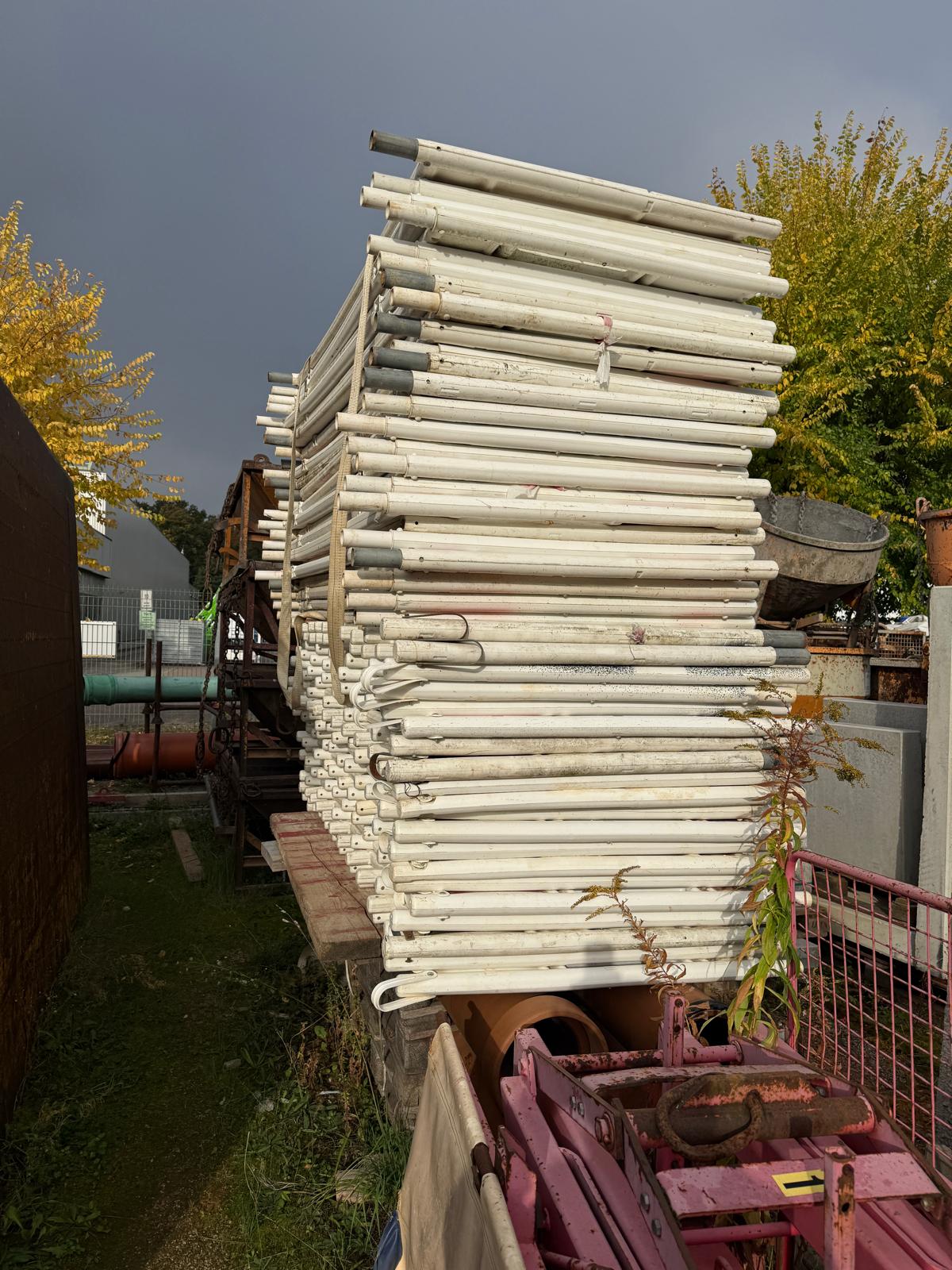 Strassenabsperrungen - Plastik – Bild 4